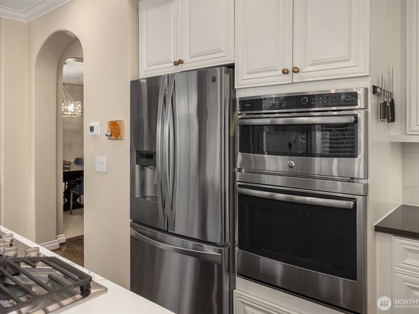 1839 12th Avenue NE, Issaquah WA 98029