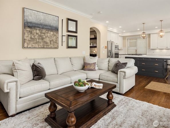 1839 12th Avenue NE, Issaquah WA 98029