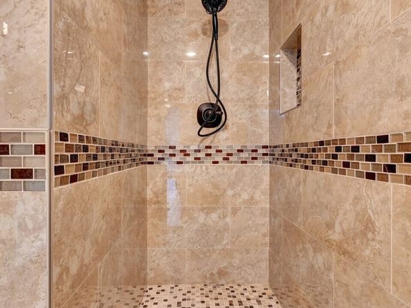 8801 NE 140th Place, Kirkland WA 98034