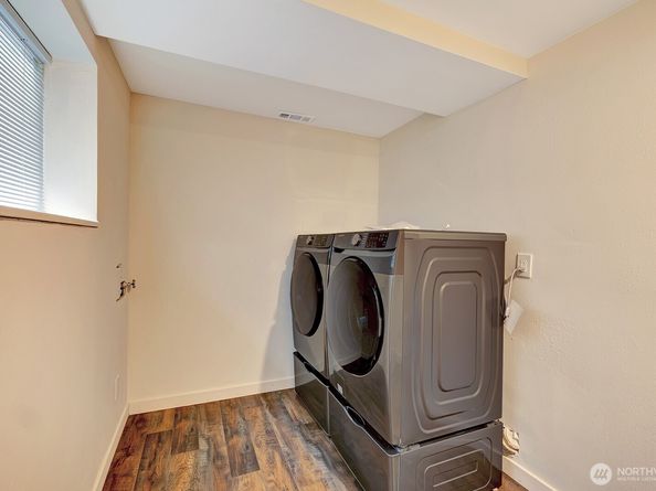 8801 NE 140th Place, Kirkland WA 98034