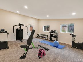 8801 NE 140th Place, Kirkland WA 98034