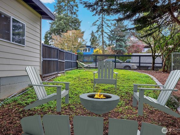 8801 NE 140th Place, Kirkland WA 98034