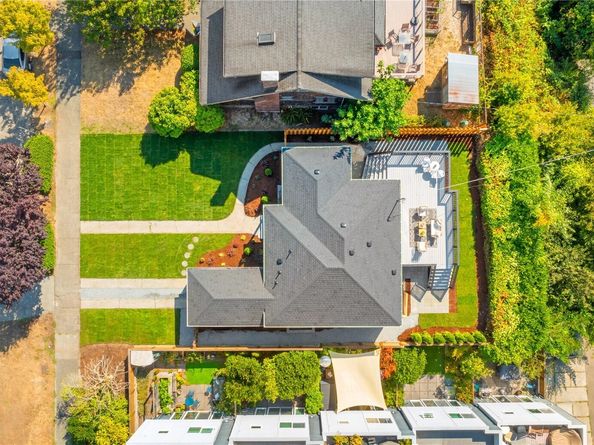 4507 45th Avenue SW, Seattle WA 98116