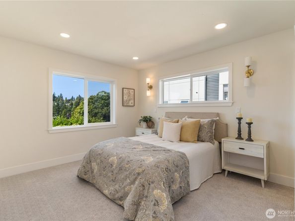 4507 45th Avenue SW, Seattle WA 98116