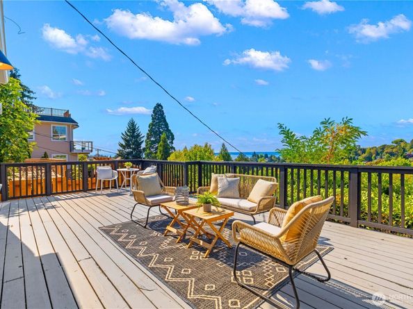 4507 45th Avenue SW, Seattle WA 98116