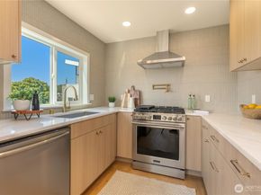 4507 45th Avenue SW, Seattle WA 98116