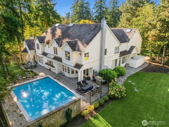 7112 204th Drive NE, Redmond WA 98053