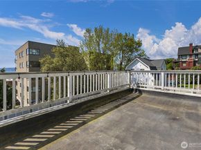 215 W Kinnear Place, Seattle WA 98119