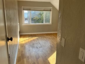 215 W Kinnear Place, Seattle WA 98119