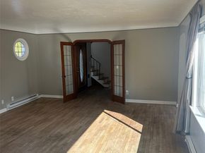 215 W Kinnear Place, Seattle WA 98119