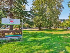12044 96th Avenue NE 213, Kirkland WA 98034