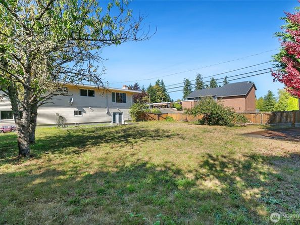 18809 65th Place W, Lynnwood WA 98036