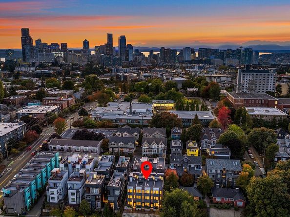 1421 19th Avenue D, Seattle WA 98122