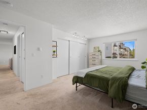 8823 Holly Drive C102, Everett WA 98208
