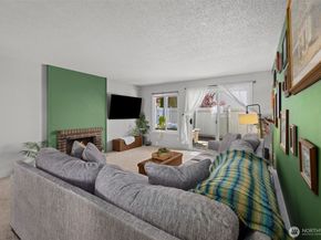 8823 Holly Drive C102, Everett WA 98208