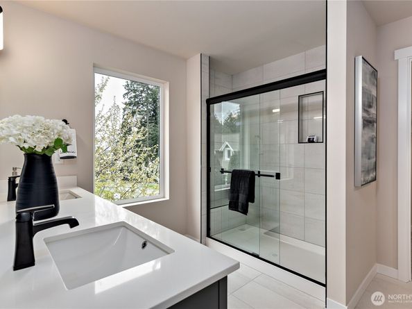 8702 Schoolway Place NW, Silverdale WA 98383