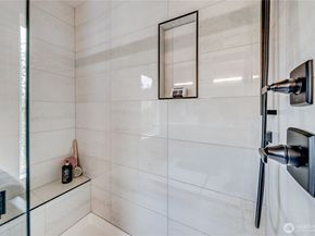 8702 Schoolway Place NW, Silverdale WA 98383
