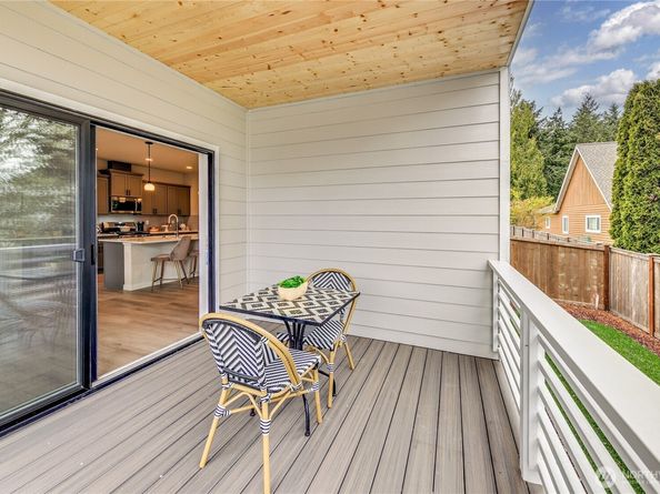 8702 Schoolway Place NW, Silverdale WA 98383