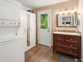 23318 3rd Place W, Bothell WA 98021