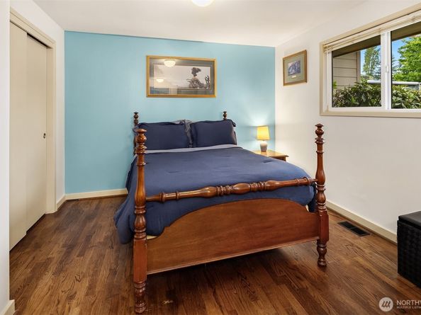 23318 3rd Place W, Bothell WA 98021