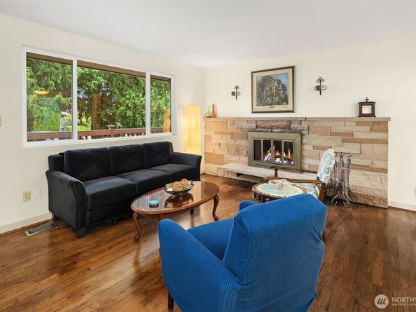 23318 3rd Place W, Bothell WA 98021