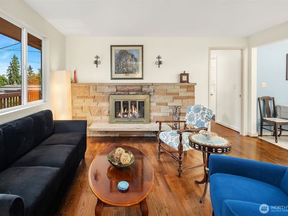 23318 3rd Place W, Bothell WA 98021