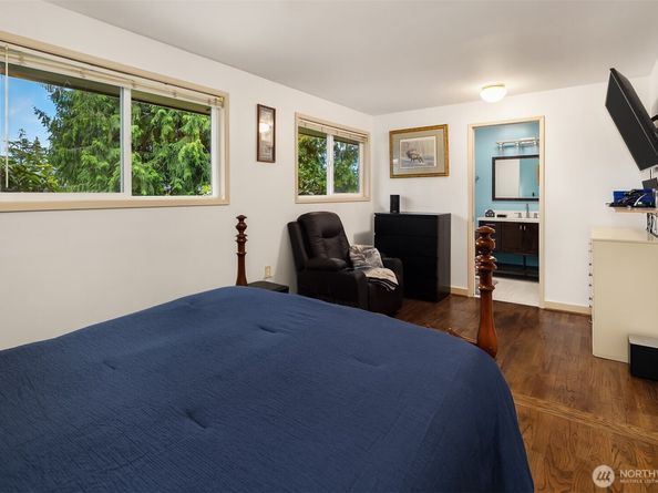 23318 3rd Place W, Bothell WA 98021