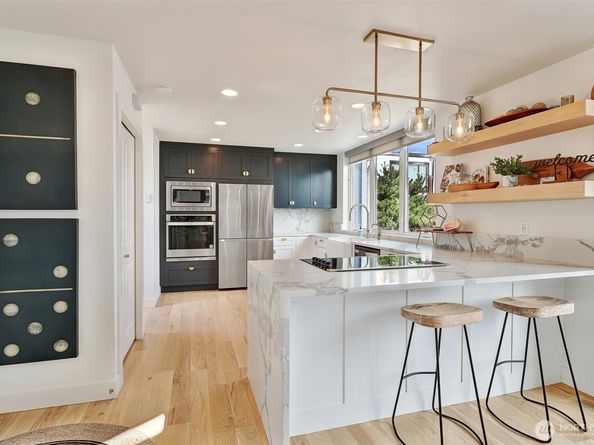 15638 Point Monroe Drive NE, Bainbridge Island WA 98110