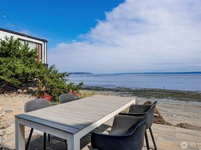 15638 Point Monroe Drive NE, Bainbridge Island WA 98110