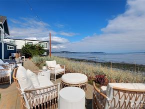 15638 Point Monroe Drive NE, Bainbridge Island WA 98110