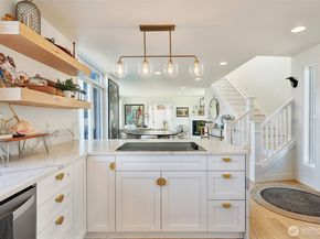 15638 Point Monroe Drive NE, Bainbridge Island WA 98110