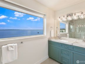 15638 Point Monroe Drive NE, Bainbridge Island WA 98110