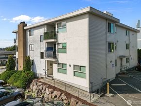 10106 Greenwood Avenue N 203, Seattle WA 98133