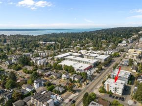 10106 Greenwood Avenue N 203, Seattle WA 98133