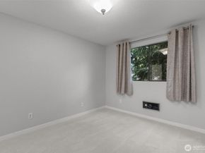 10106 Greenwood Avenue N 203, Seattle WA 98133