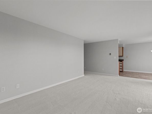 10106 Greenwood Avenue N 203, Seattle WA 98133
