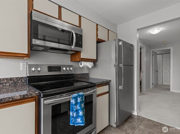 10106 Greenwood Avenue N 203, Seattle WA 98133