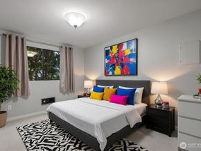 10106 Greenwood Avenue N 203, Seattle WA 98133