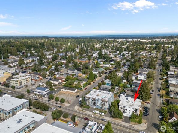 10106 Greenwood Avenue N 203, Seattle WA 98133