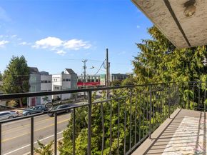 10106 Greenwood Avenue N 203, Seattle WA 98133