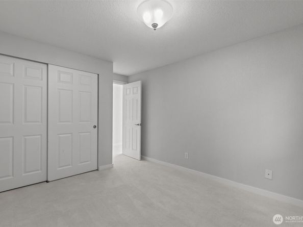 10106 Greenwood Avenue N 203, Seattle WA 98133