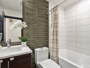 2045 A NW 63rd Street, Seattle WA 98107