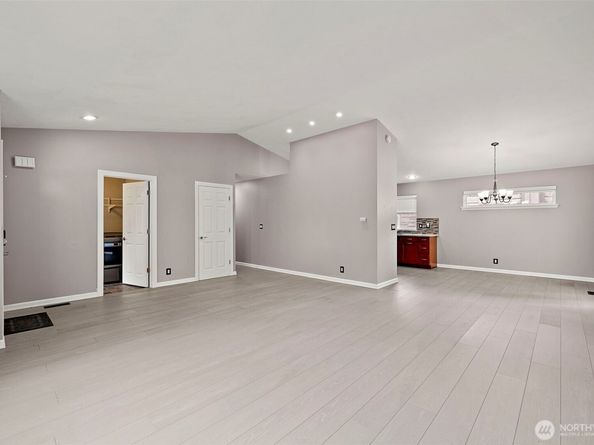 12102 NE 107th Street, Kirkland WA 98033