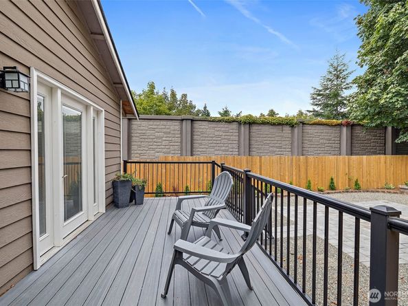 12102 NE 107th Street, Kirkland WA 98033