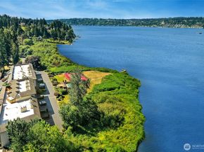 16925 Inglewood Road NE B305, Kenmore WA 98028
