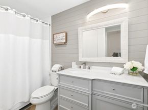 16925 Inglewood Road NE B305, Kenmore WA 98028