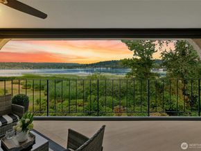 16925 Inglewood Road NE B305, Kenmore WA 98028