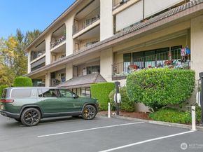 16925 Inglewood Road NE B305, Kenmore WA 98028