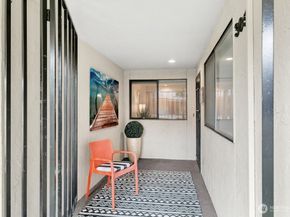 16925 Inglewood Road NE B305, Kenmore WA 98028
