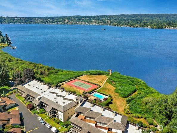 16925 Inglewood Road NE B305, Kenmore WA 98028